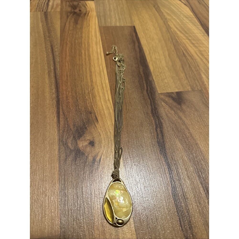 Vintage Lia Sophia Gold Chain With Pendant And Stones